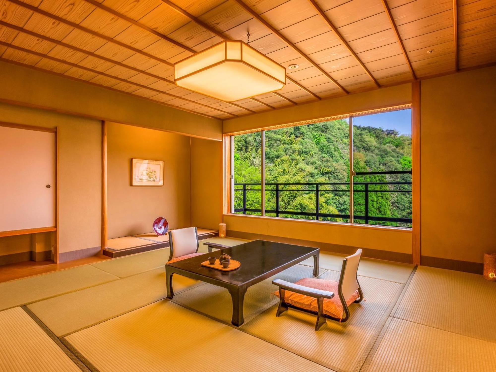 Ryokan Ooedo Onsen Monogatari Premium Saiki Bekkan